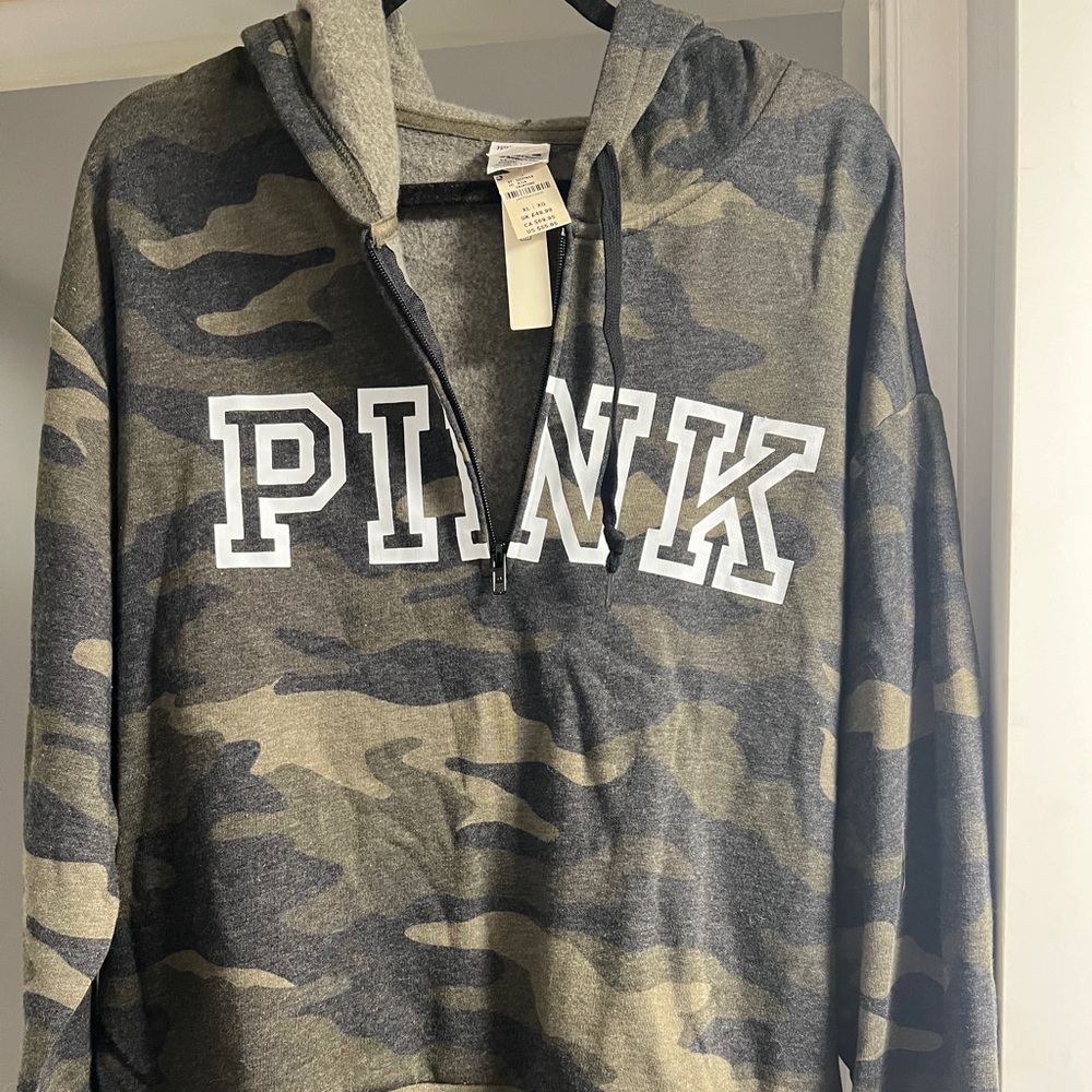 Cute NWT Camo hoodie from PINK! XL